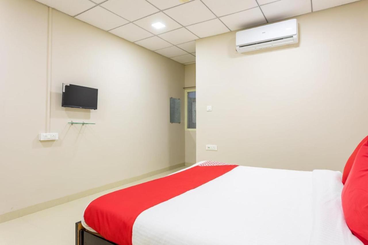 Jagtara Residency Hotel อินดอร์ ภายนอก รูปภาพ