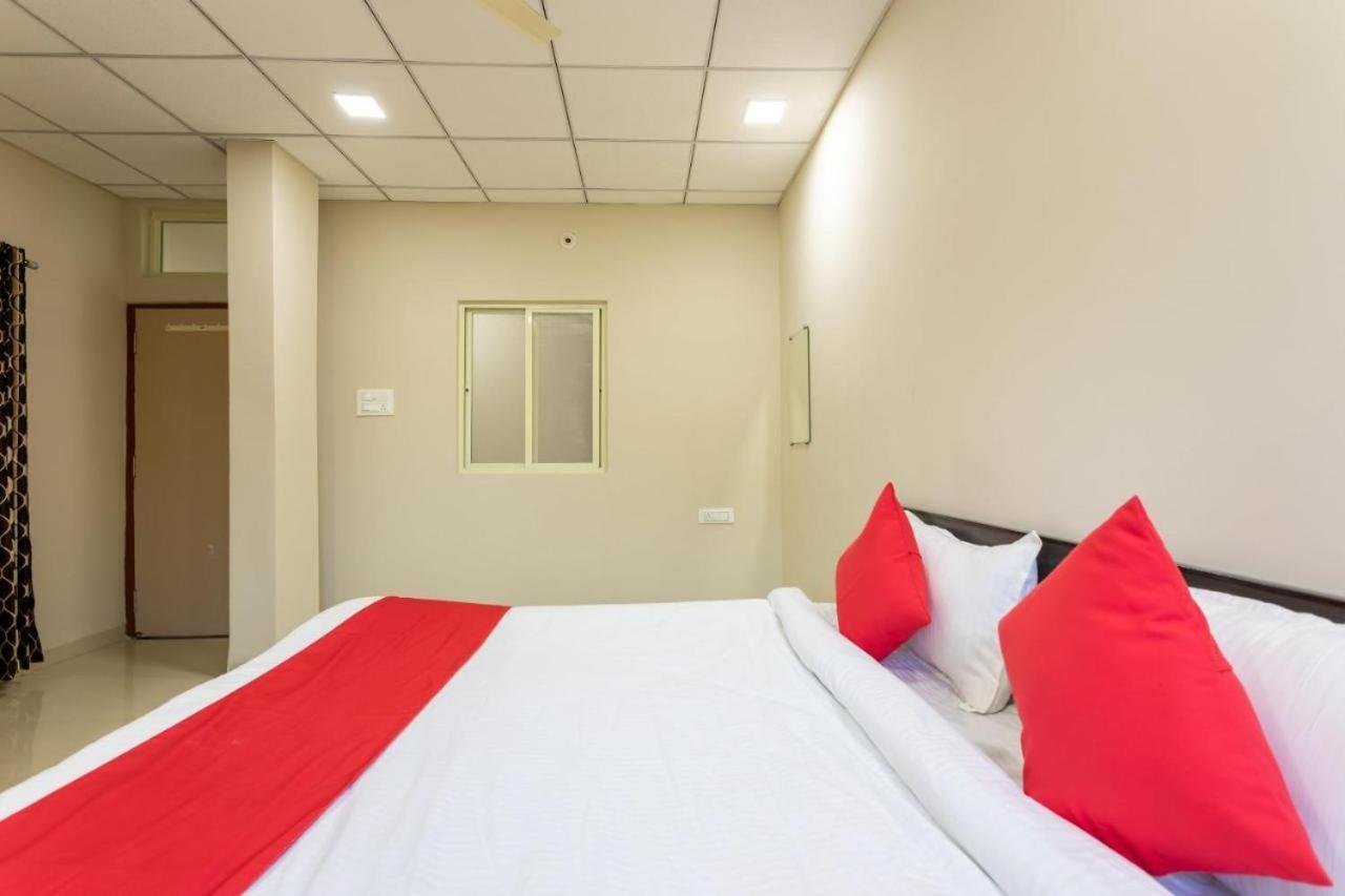 Jagtara Residency Hotel อินดอร์ ภายนอก รูปภาพ
